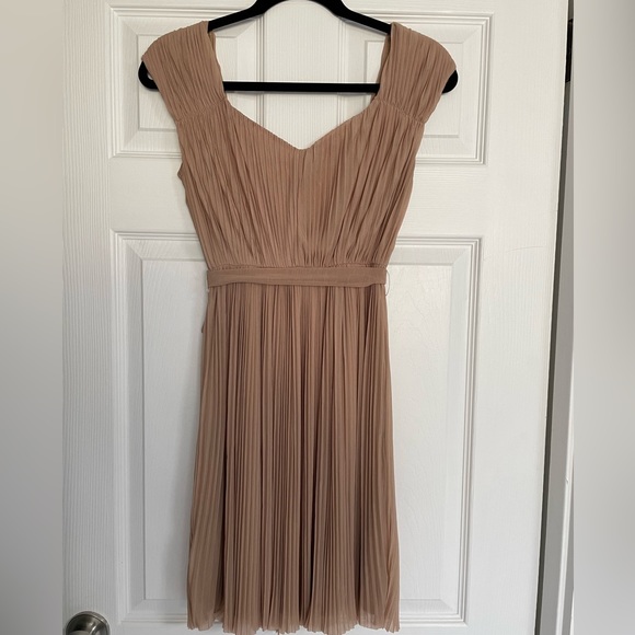H&M Beautiful Pleated Dress w/ Sash Belt - Picture 3 of 5